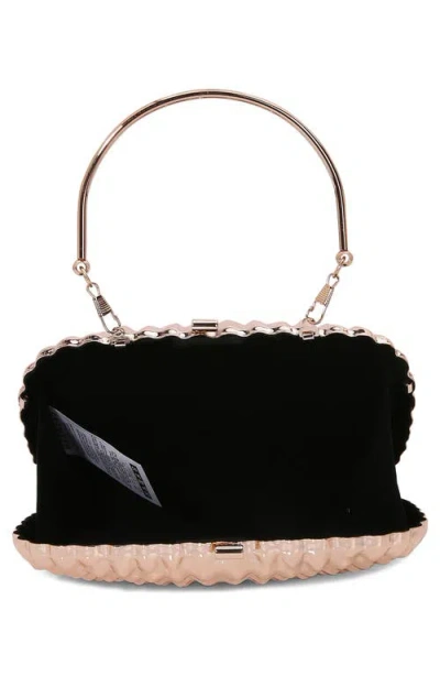Berness Shell Clutch In Pink
