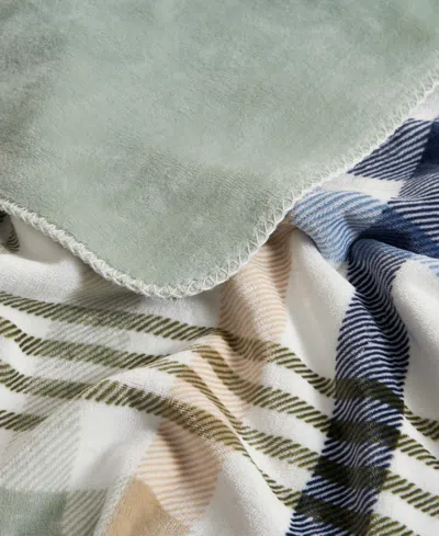 Hunter Designer Reversible Plush Throws, 50" X 70" In Multi
