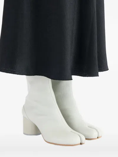 Maison Margiela Alabaster Solid Tabi Boots In Gray