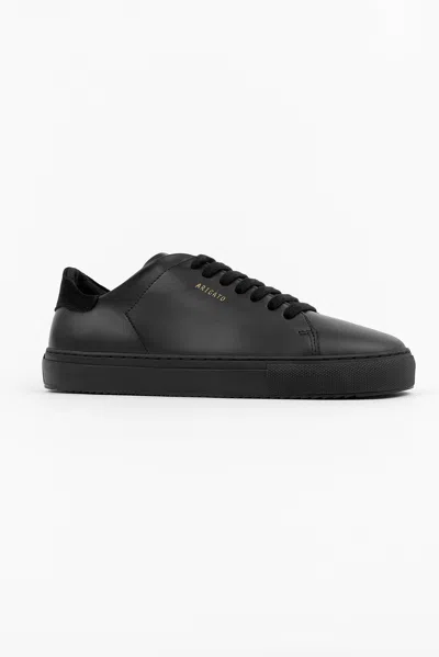 Axel Arigato Clean 90 Black Low Top Sneakers With Laminated Logo In Leather Man