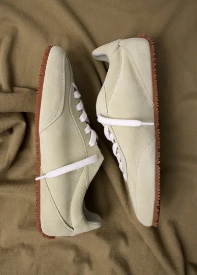 Axel Arigato Daze Runner Beige Sneaker With Logo On The Tongue And Grooved Sole In Suede Man In Neutral