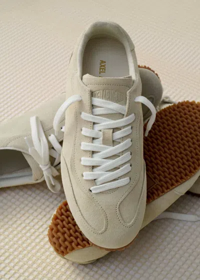 Axel Arigato Daze Runner Beige Sneaker With Logo On The Tongue And Grooved Sole In Suede Man In Neutral