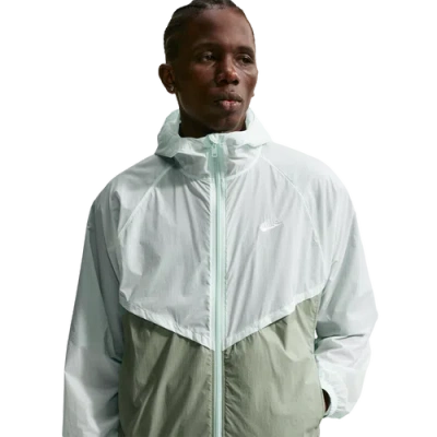 Nike Men's Windrunner Unlined Full-zip Uv Jacket In Green