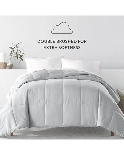 Home Collection All Season Lightweight Down Alternative Solid Comforter In Gray