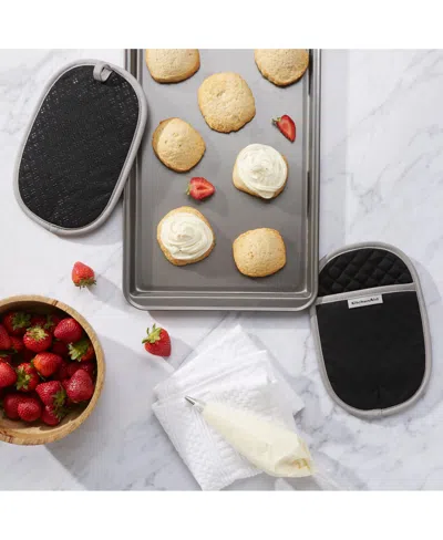 Kitchenaid Asteroid Pot Holder Set, 2 Piece In Black