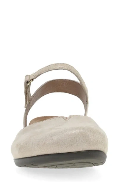 Dansko Rowan Flat In Neutral