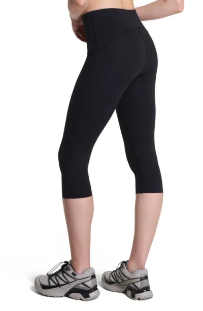 Spanx ® Shape™ Booty Boost® Crop Leggings In Black