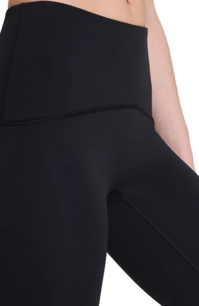 Spanx ® Shape™ Booty Boost® Crop Leggings In Black