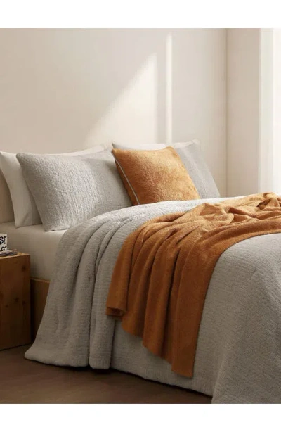 Sunday Citizen Cloud Silque Throw In Brown