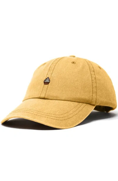Dalix Cupcake Dad Cap In Gold