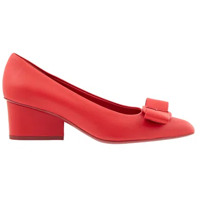 Ferragamo Vara Bow Leather Low Pumps In Red