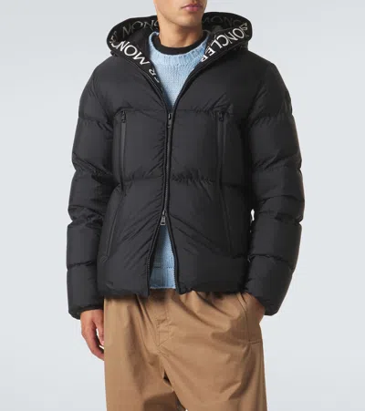 Moncler Montcla Water Repellent Short Hooded Down Jacket In Black