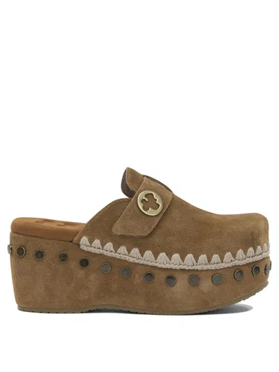 Mou Platform Mule Sandals Round Toe Studs Suede In Brown