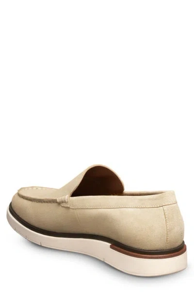 Allen Edmonds Carson Loafer In Neutral