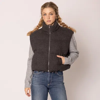Truedames Solid Knit Padded Vest In Black