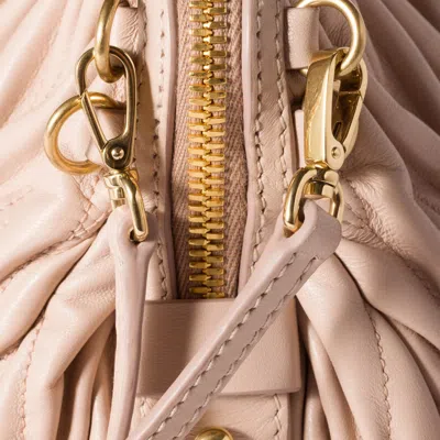 Miu Miu マテラッセ クラッチバッグ In Pink