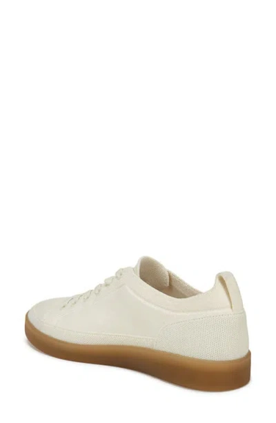 Vionic Winny Knit Low Top Sneaker In White