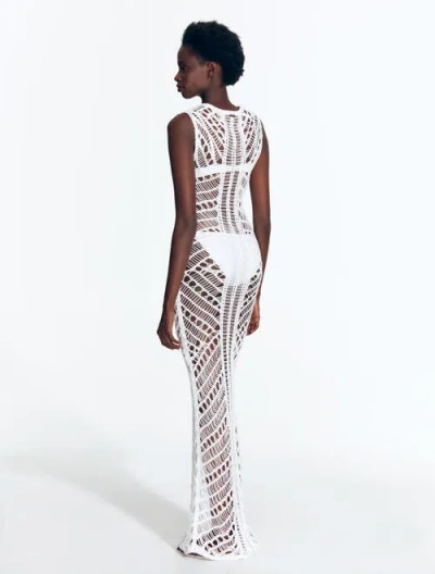 Moeva Luna In White