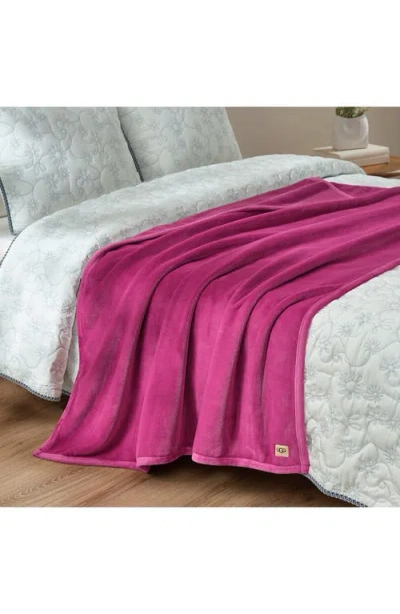 Ugg (r) Coco Throw Blanket In Red