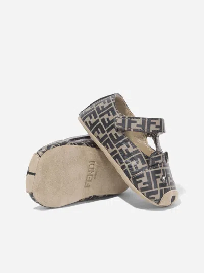 Fendi Kids All-over Logo Printed Touch-strap Pre-walkers In Multi