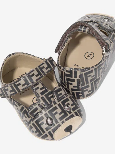 Fendi Kids All-over Logo Printed Touch-strap Pre-walkers In Multi