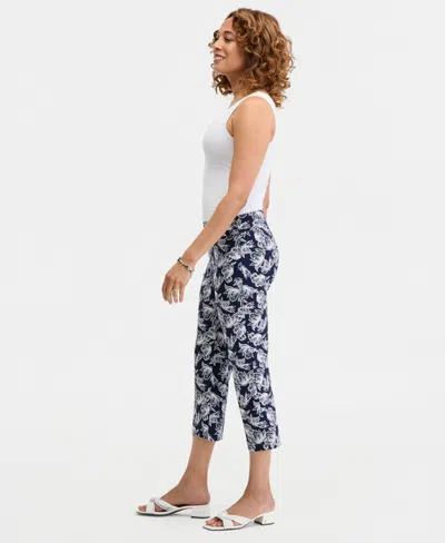 Jm Collection Womens Printed Pull On Capri Pants Macys Exclusive In White
