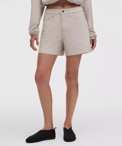 Lululemon Easyfive Mid-rise Short 4.5"