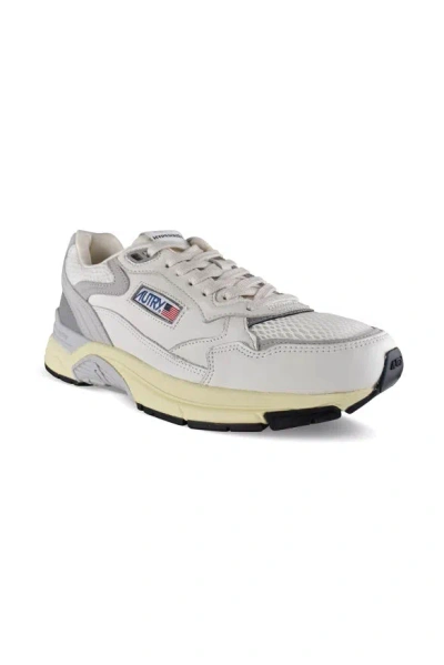 Autry Baskets Hyperway In White