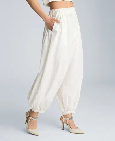 Kenneth Cole Pull On Bubble Leg Pant In White