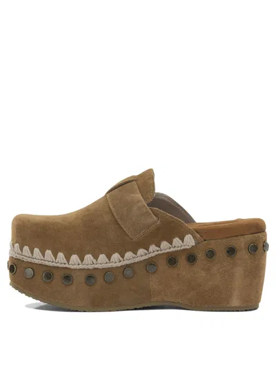 Mou Platform Mule Sandals Round Toe Studs Suede In Brown