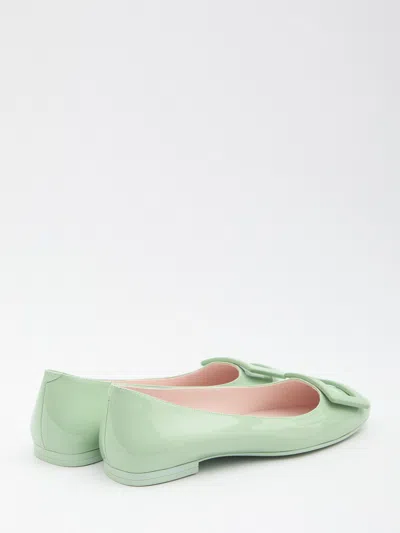 Roger Vivier U Look Patent Leather Ballerinas In Green