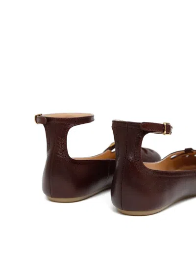 Chloé Flat Shoe With Burnished Look Made In Italy