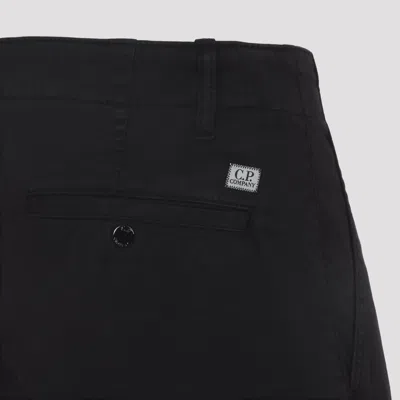 C.p. Company C.p.company Pantalone Cargo Con Patch Logo In Black