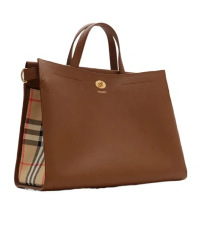 Burberry Medium Cotswolds Check Tote In Pattern