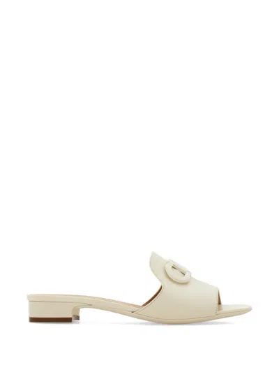 Ferragamo Slide Gancini Blanc Taille 40 In White