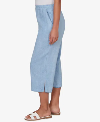 Ruby Rd. Petite Snow Washed Gauze Pull-on Capri Pants In Blue