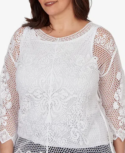 Ruby Rd. Plus Size Scalloped Medallion Crochet Lined Lace Top In White