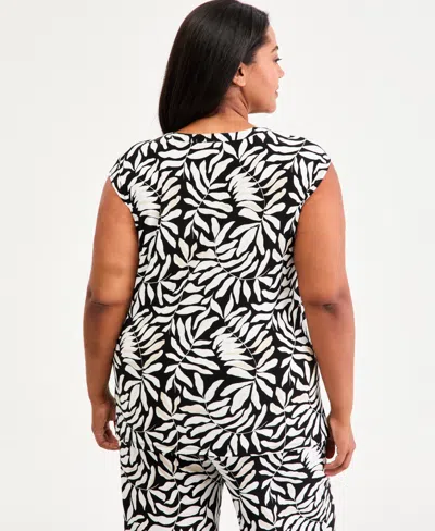 Anne Klein Essentials Plus Size Y-neck Printed Pull-on Top In Multi