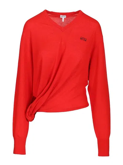 Loewe Womens Logo-embroidered Twisted-side Wool Jumper Xs In Red