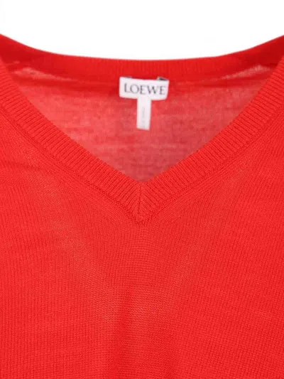 Loewe Womens Logo-embroidered Twisted-side Wool Jumper Xs In Red
