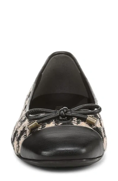 Vionic Klara Cap Toe Flat In Multi