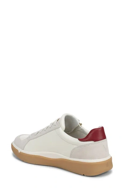 Vionic City Walk Axis Sneaker In White