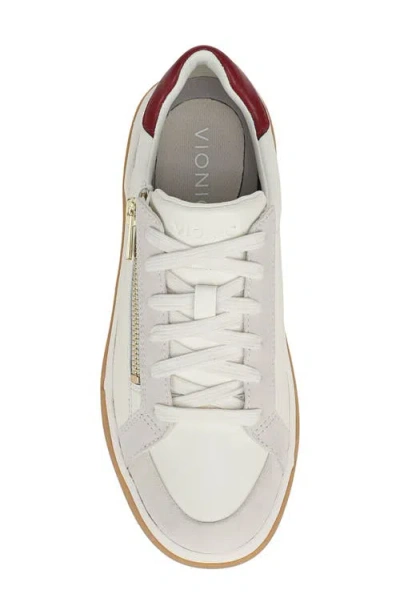 Vionic City Walk Axis Sneaker In White