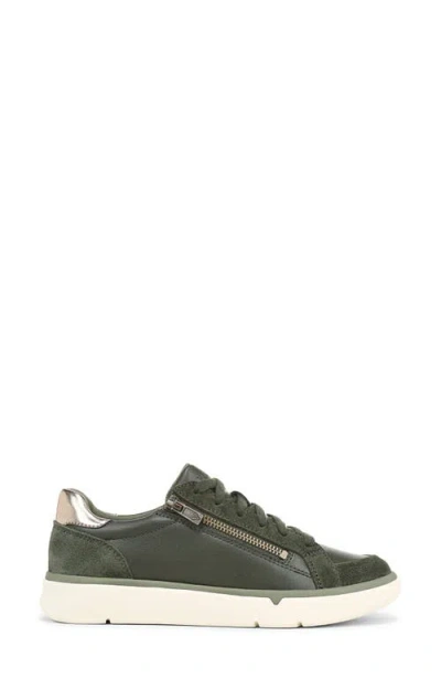 Vionic City Walk Axis Sneaker In Multi