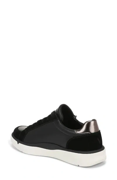 Vionic City Walk Axis Sneaker In Multi