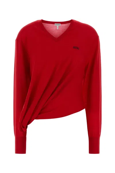 Loewe Womens Logo-embroidered Twisted-side Wool Jumper Xs In Red