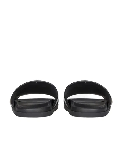 Givenchy 4g Plaque Flat Sandals In Black