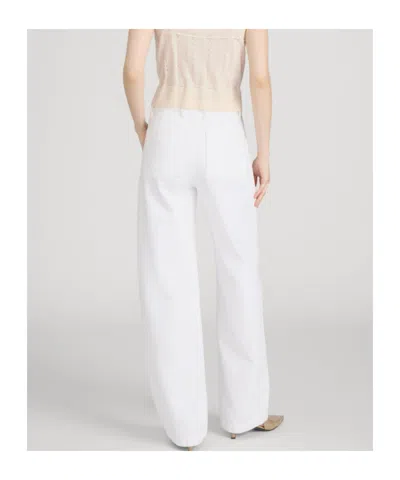 Frame The Bow Cargo In White