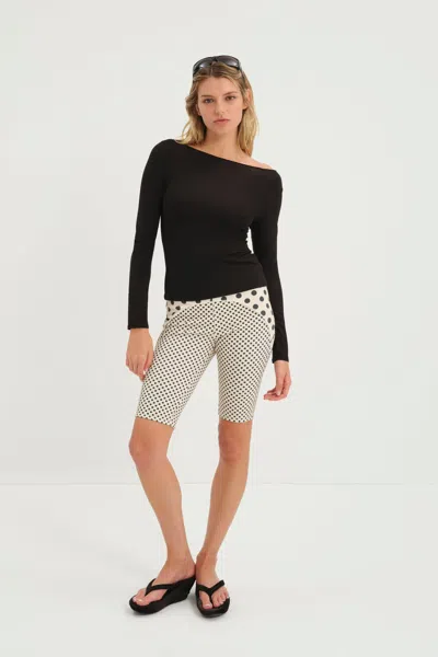 Pf26 Jane Short In Multi