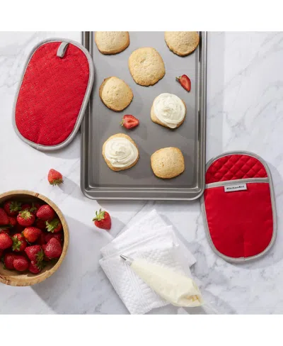 Kitchenaid Asteroid 2-pc. Pot Holder Set In Red